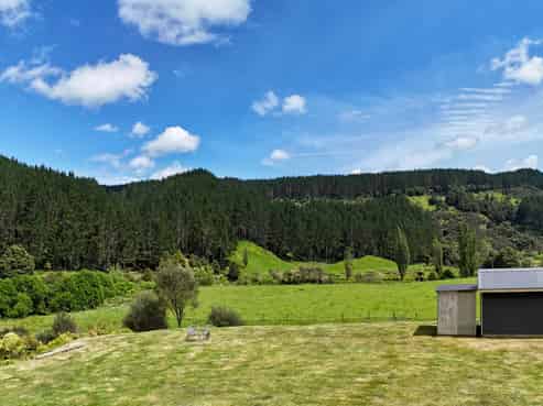 2902 State Highway 3, Awakino