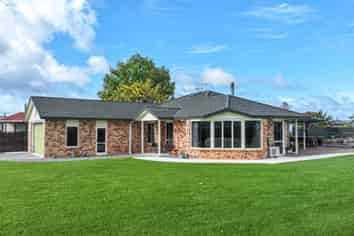 Spacious home, serious sellers