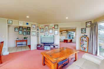 Spacious home, serious sellers