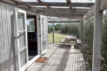 29 Woody Bay Road, Rakino Island