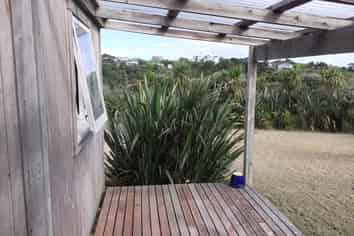 29 Woody Bay Road, Rakino Island