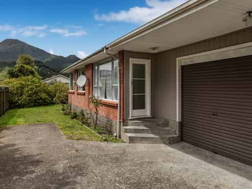 32b Holyoake Crescent, Kawerau