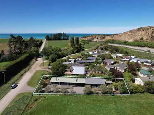 746 Hurunui Mouth Road, Domett
