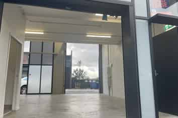 Large industrial unit for Sale