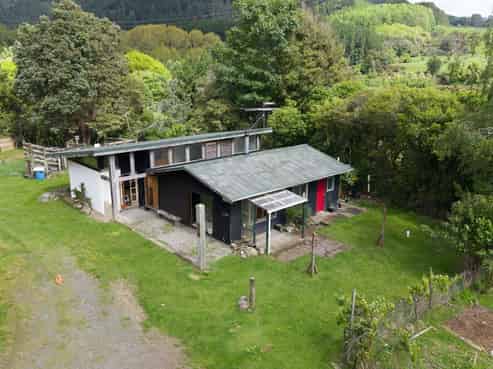 302 North Manakau Road, Manakau