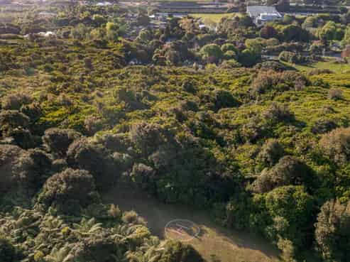 214 Main Road North, Otaihanga