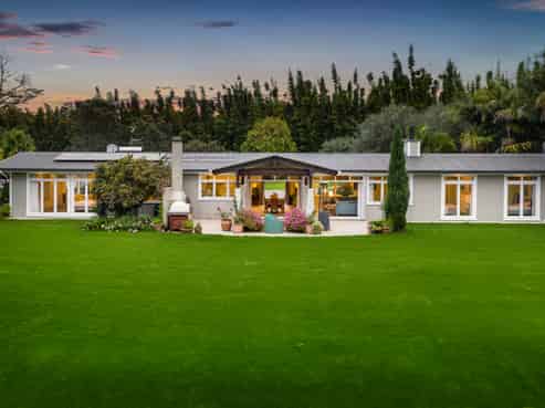 152K Parker Road, Oratia