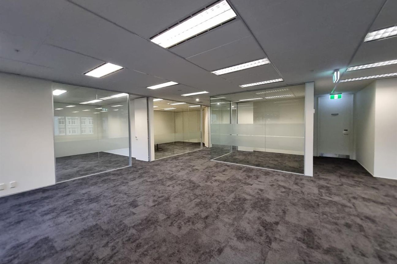 Modern Office Opportunity - Pohľad 3