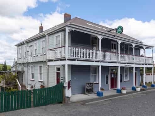 3827 State Highway 1, Towai