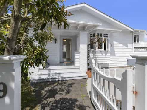 9 Bruce Street, Northcote Point