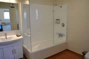 Balmoral Motel - Owners Say Bring All Offers!