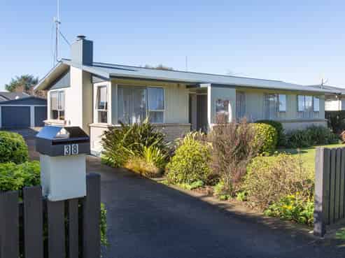 38 Ruahine Street, Dannevirke