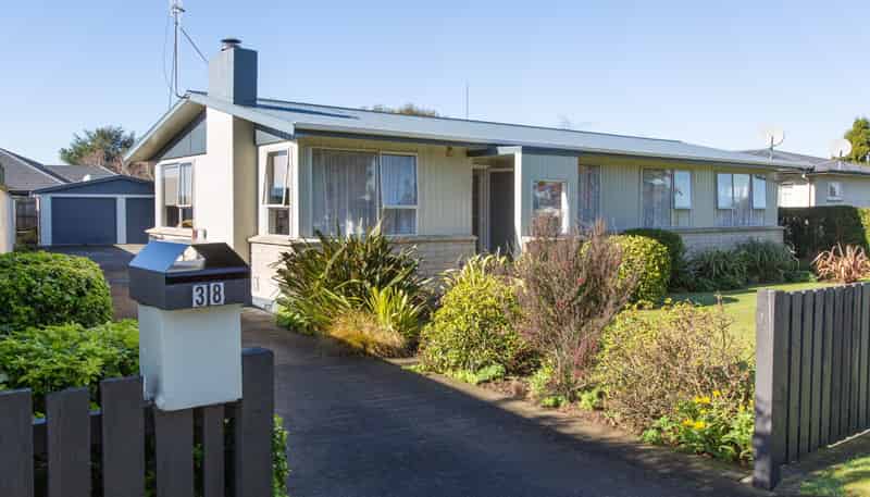 38 Ruahine Street, Dannevirke