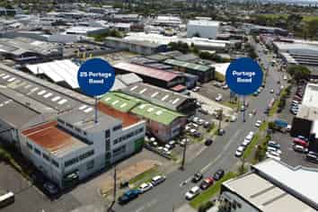 VERSATILE WAREHOUSE/SHOWROOM ON PORTAGE ROAD
