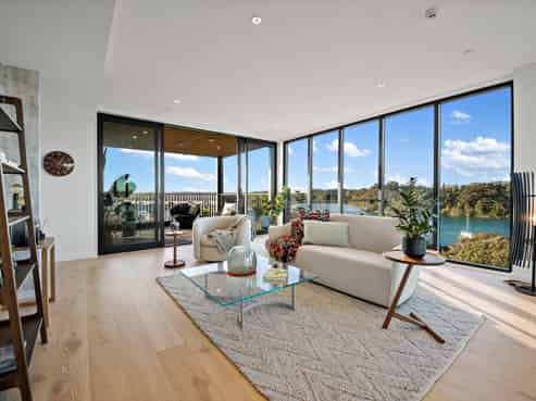 501/45 Hudson Bay Road, Hobsonville
