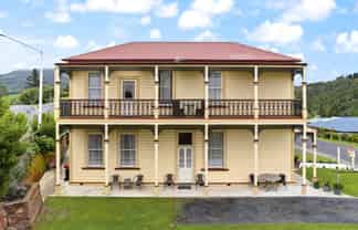 1 Coach Road, Fairfield