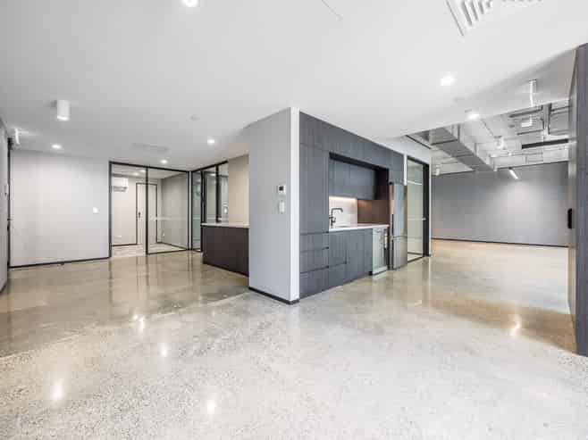 Premium podium office in Pacifica Tower