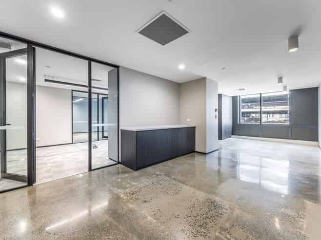 Premium podium office in Pacifica Tower