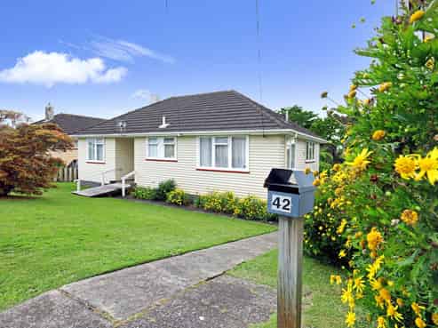 42 Banks Street, Marfell