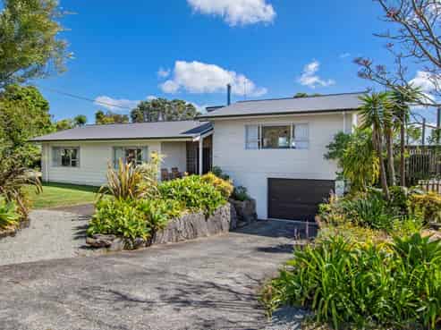 62 View Road, Hikurangi