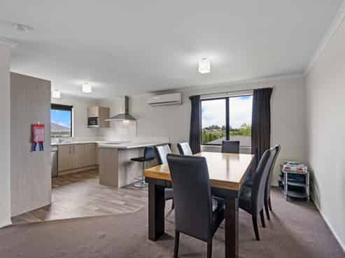 6 Iris Place, Grandview Heights