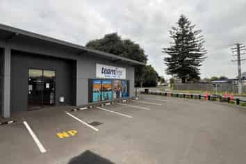 Prime corner site at Bayfair Mount