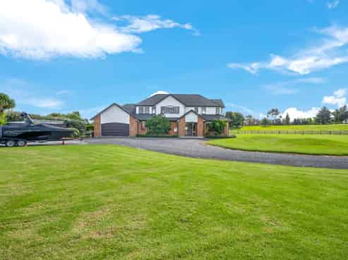 30 Clifton Road, Whitford