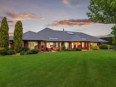 16 Knights Road, Rolleston