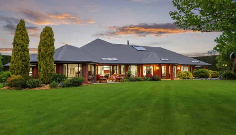 16 Knights Road, Rolleston