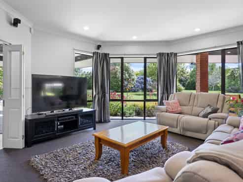 16 Knights Road, Rolleston