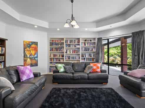16 Knights Road, Rolleston