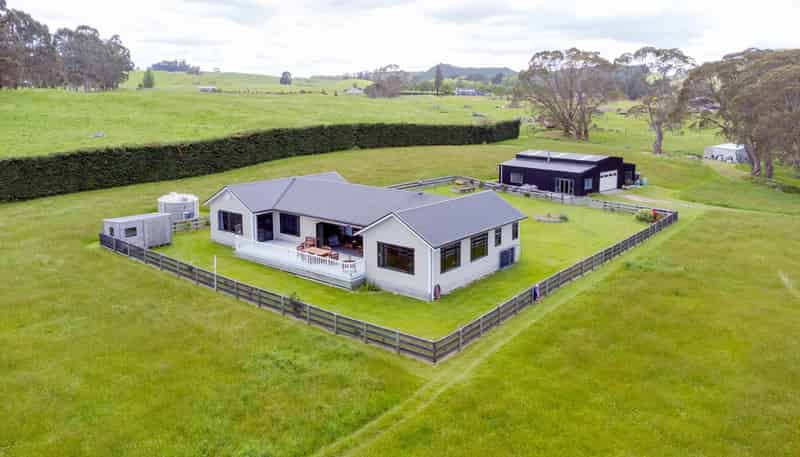 736 Tukairangi Road, Acacia Bay