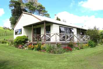 373 Broadwood Road, Herekino