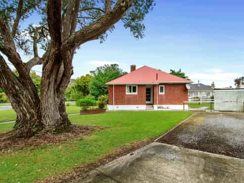 54 Thornycroft Avenue, Epuni