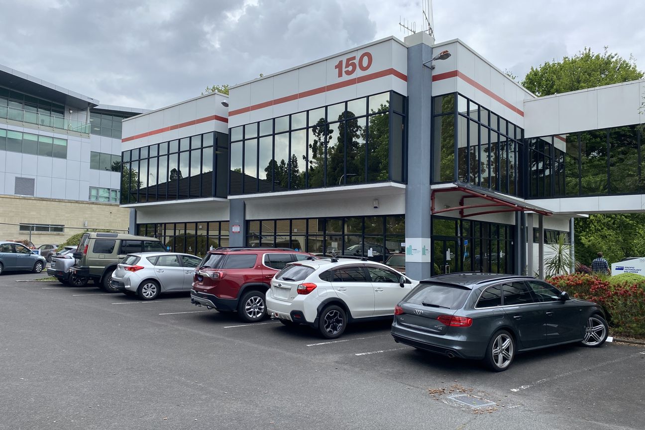 Ground Floor Office Beside Waikato Te Awa - Vista 3