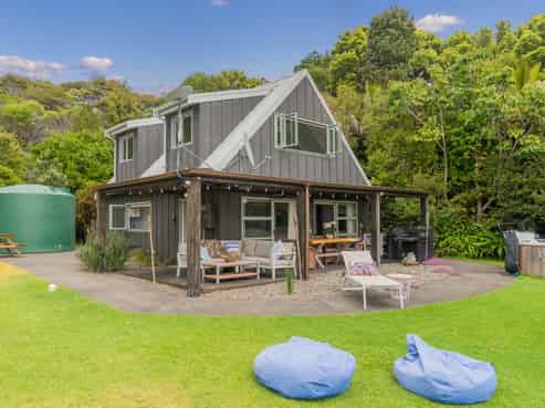 556 Boat Harbour Road, Whenuakite