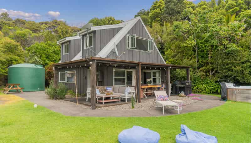 556 Boat Harbour Road, Whenuakite