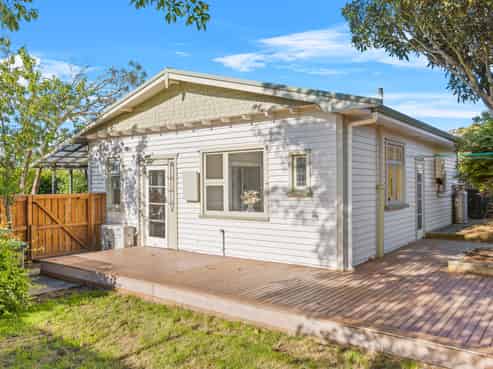 86 Corson Avenue, Beckenham