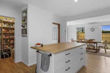 1771 Cust Road, Cust