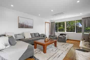 1771 Cust Road, Cust