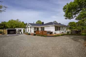 1771 Cust Road, Cust