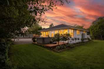 1771 Cust Road, Cust