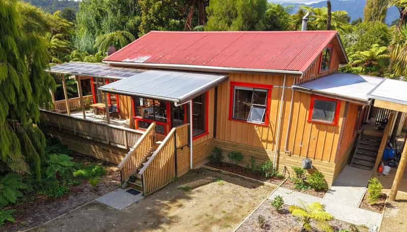 240 Arapito Road, Karamea