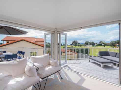  100 Cordyline Crescent, Matarangi