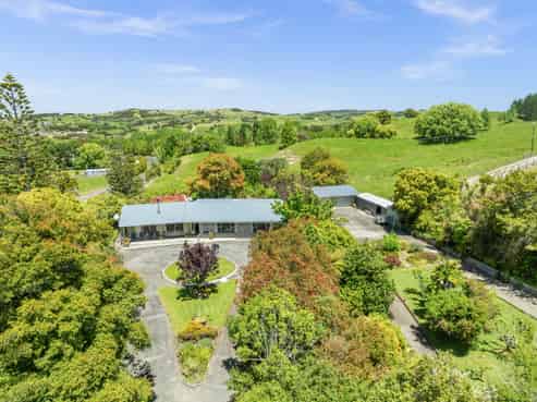 2103 State Highway 1, Kaiwaka