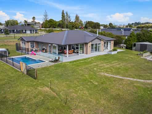 12 Awatiro Drive, Kaukapakapa