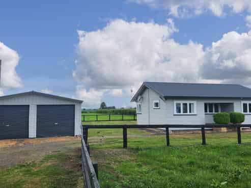563B Kneebone Road, Orini