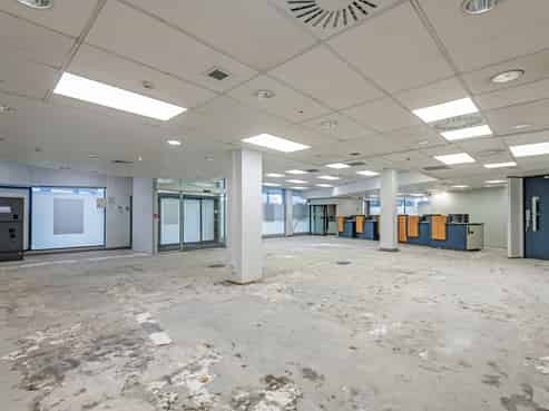 Prime commercial space for lease!