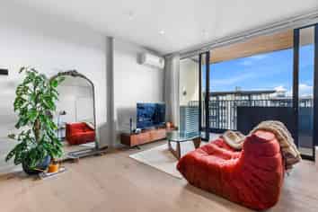 G301 Te Oneroa Way, Long Bay