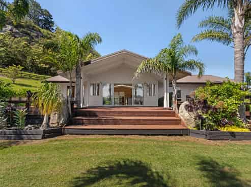 80 Hodge Road, Coroglen